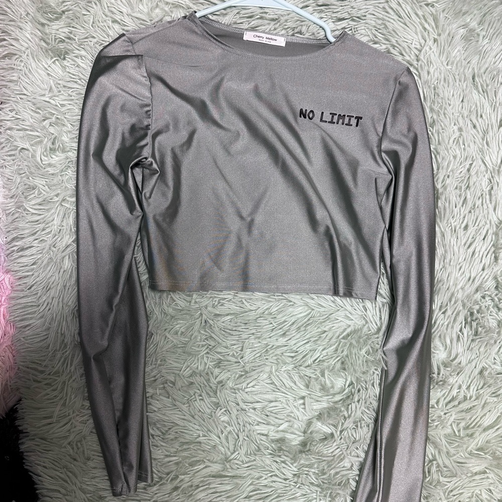 Cherry Mellow green metallic long sleeve shirt